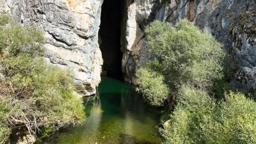 Suluini Mağarası